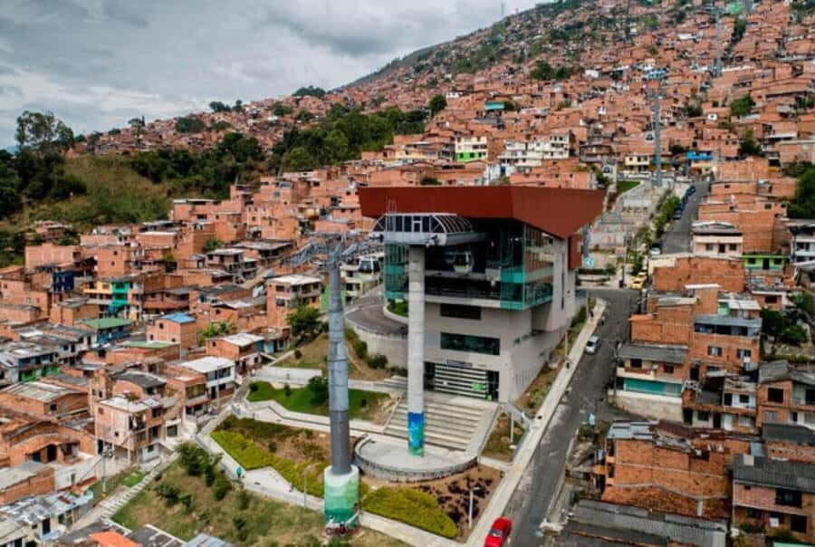 Tour Medellín: Pablo Escobar and Commune 13 - Key things to know before you go