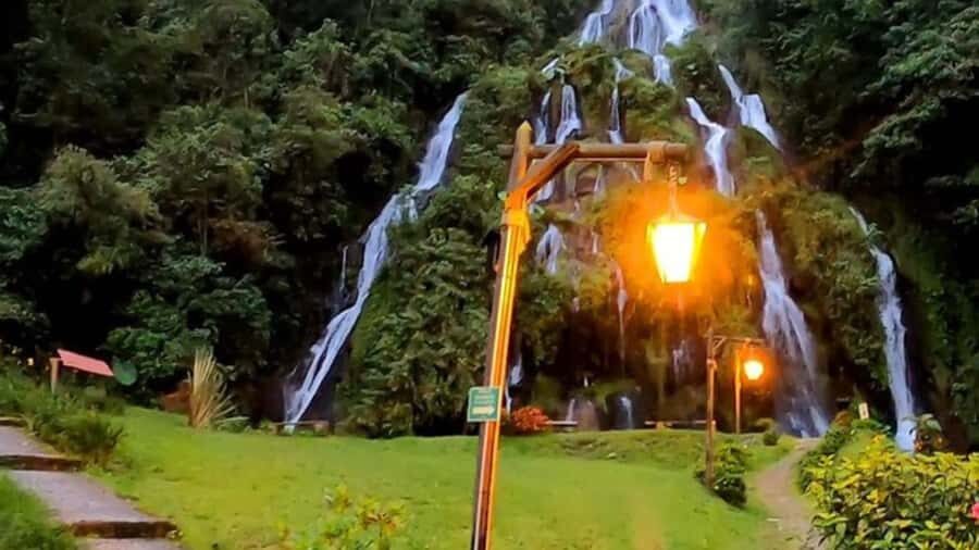 Tour Santa Rosa hot springs from Pereira, Armenia or Salento - Inside the pools: mineral waters, temperature variety, and cascade moments