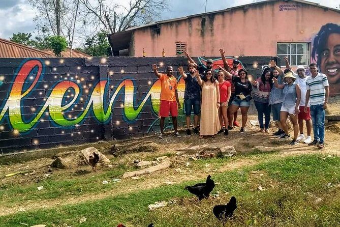 Tour to San Basilio de Palenque - African village - Stop 3: the Benkos Bioho square and monument stop