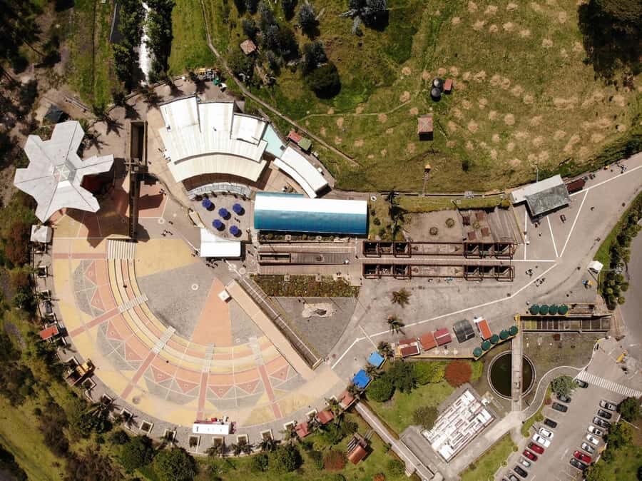 Zipaquirá: Private Salt Cathedral Mine and Walking Tour - Zipaquirá’s plazas and landmarks: the walk that gives the day meaning